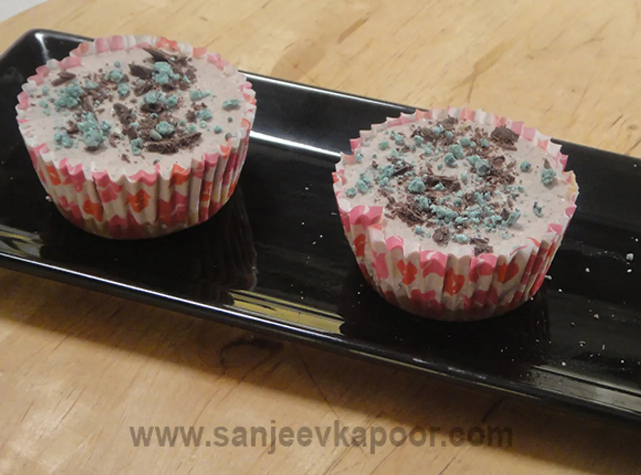 Choco Mint Mini Cheesecakes