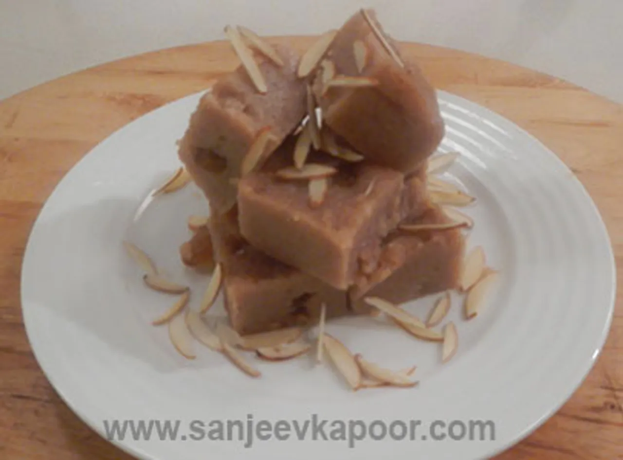 Singhara Barfi
