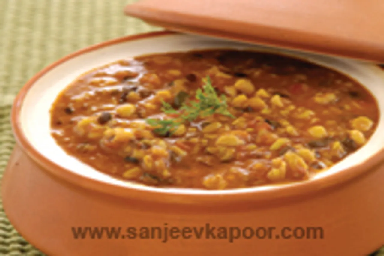 Maa Chole Di Dal