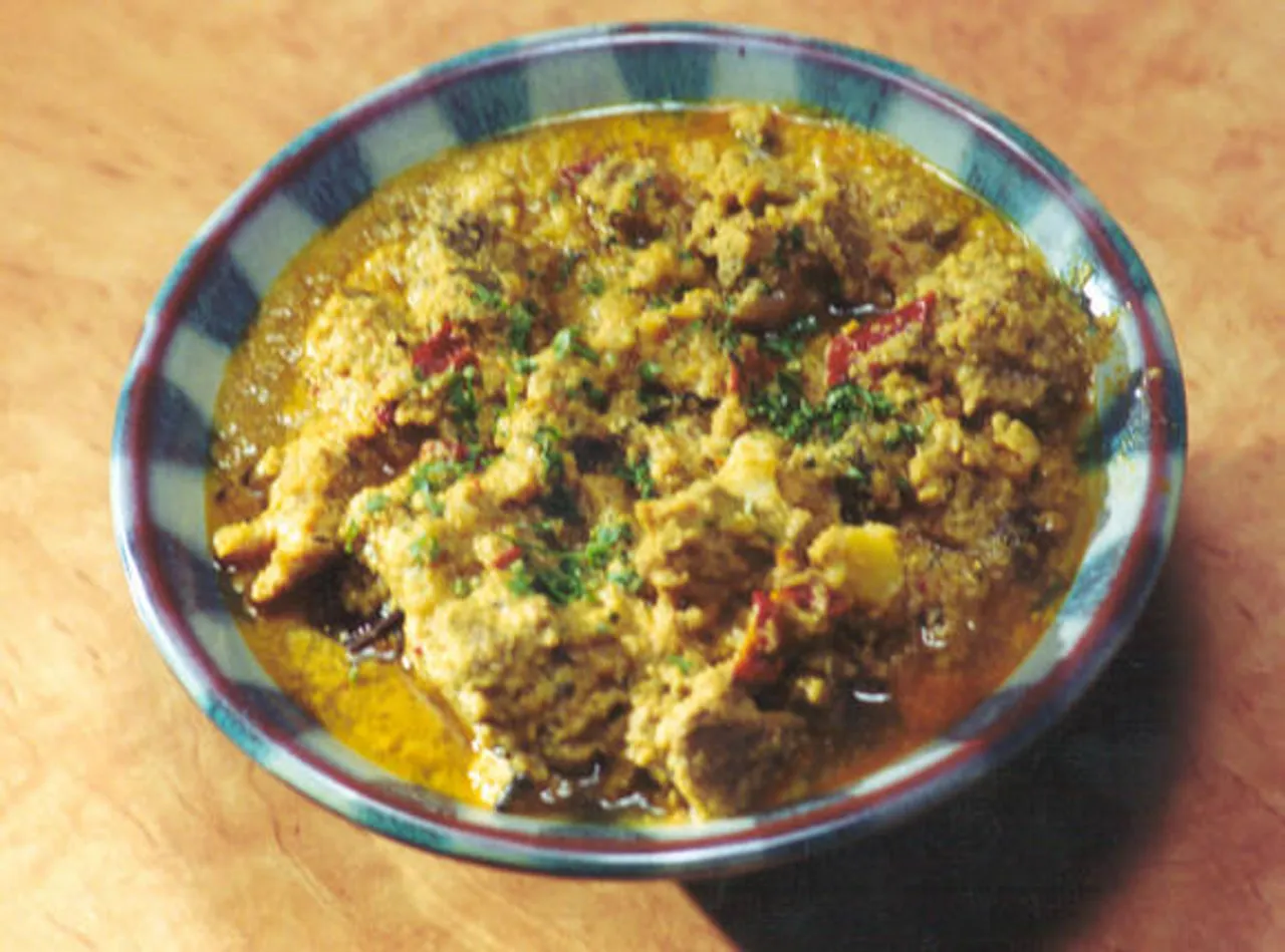 Chettinadu Kozhi Sambar