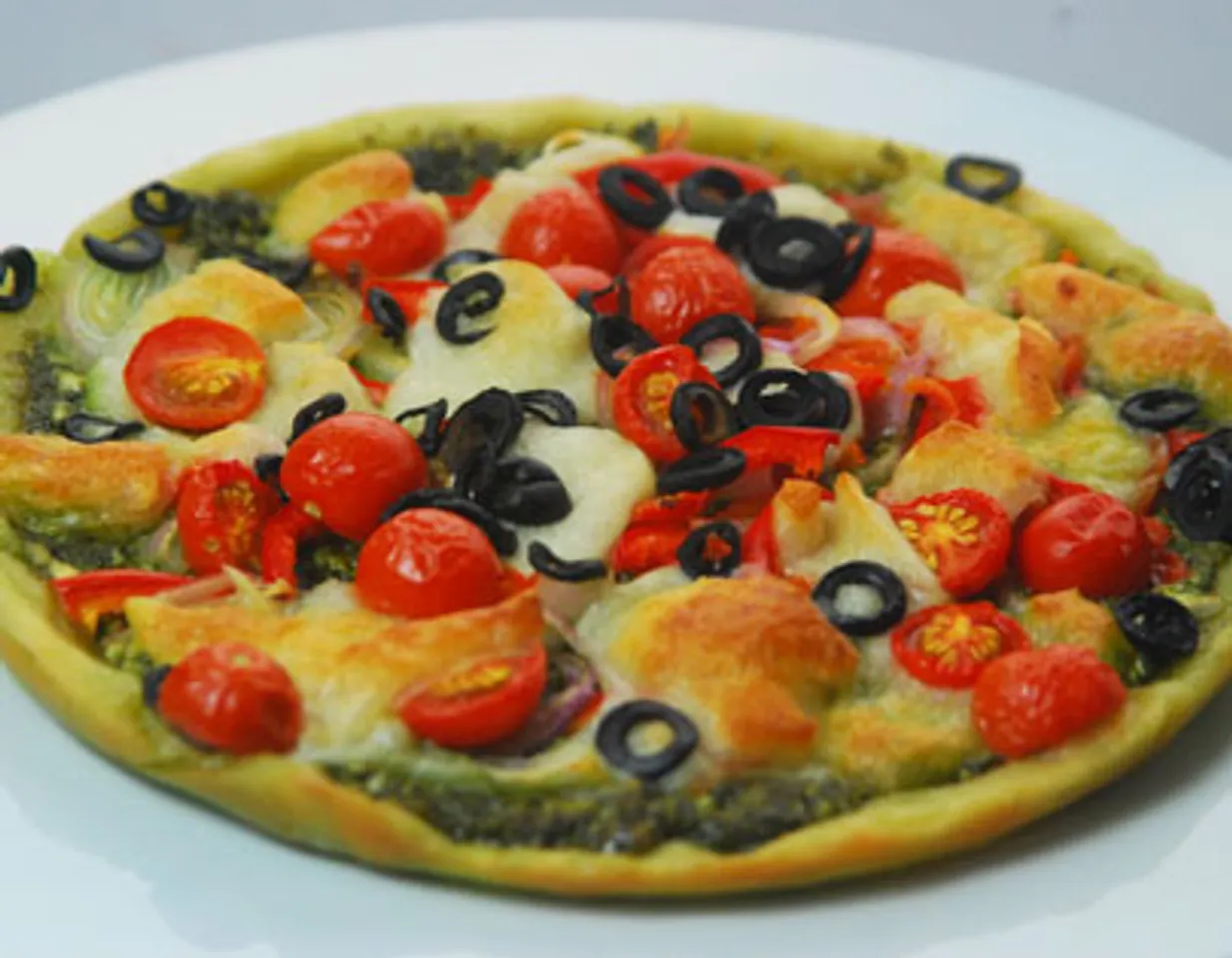 Pesto Paneer Pizza