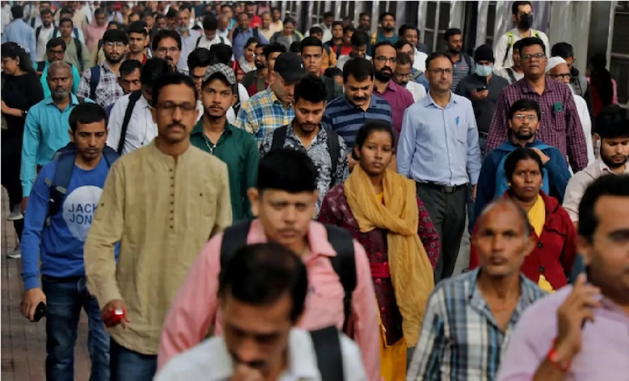 Centre to begin census from 2025