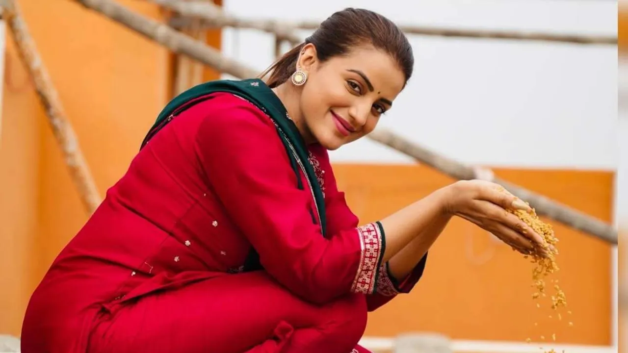 Bhojpuri actor Akshara Singh