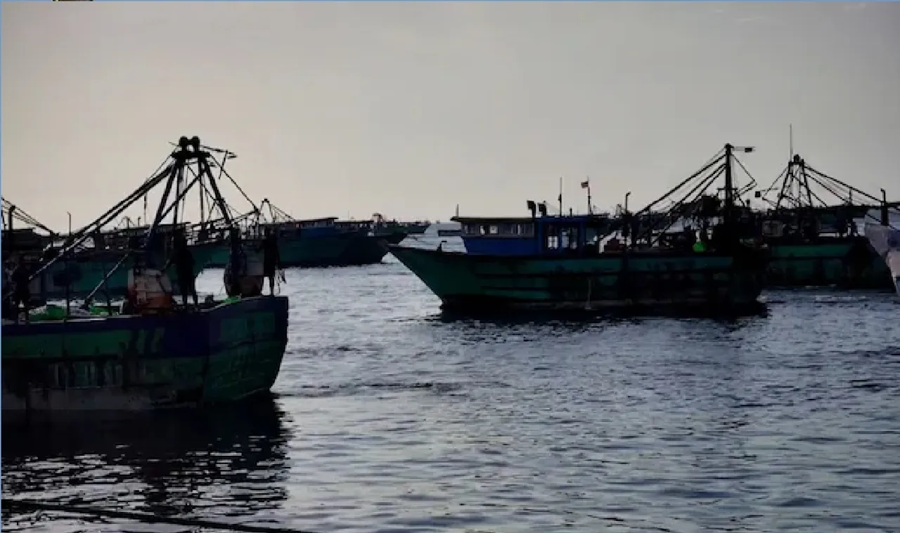 139 Gujarati fishermen in Pakistani jails, government tells Parliament