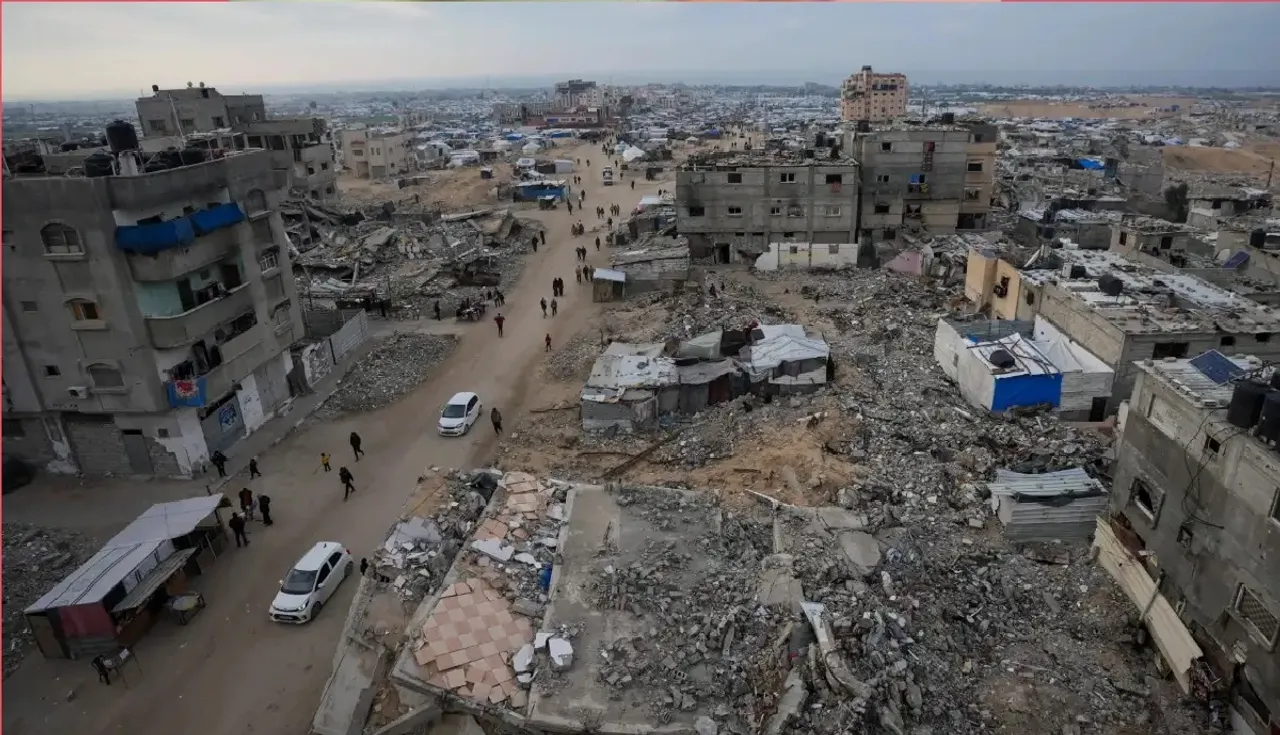 Israeli airstrikes kill 21 in Gaza amid renewed ceasefire talks