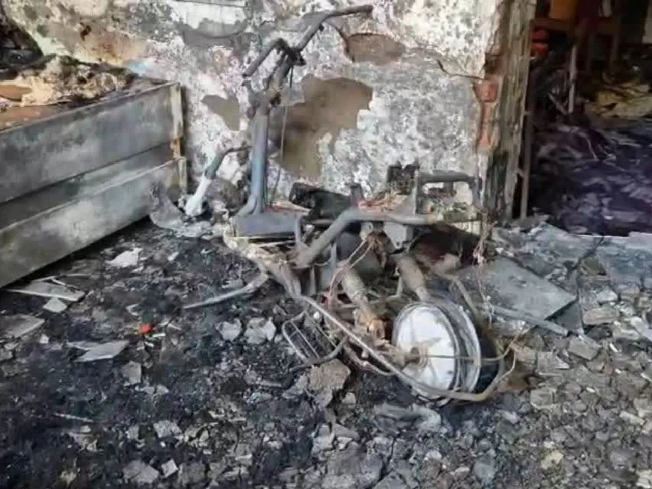 burnt e-scooter