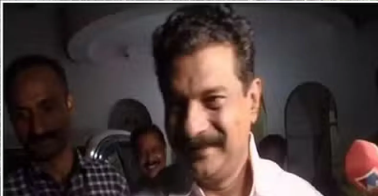 pv anwar Untitledtruu