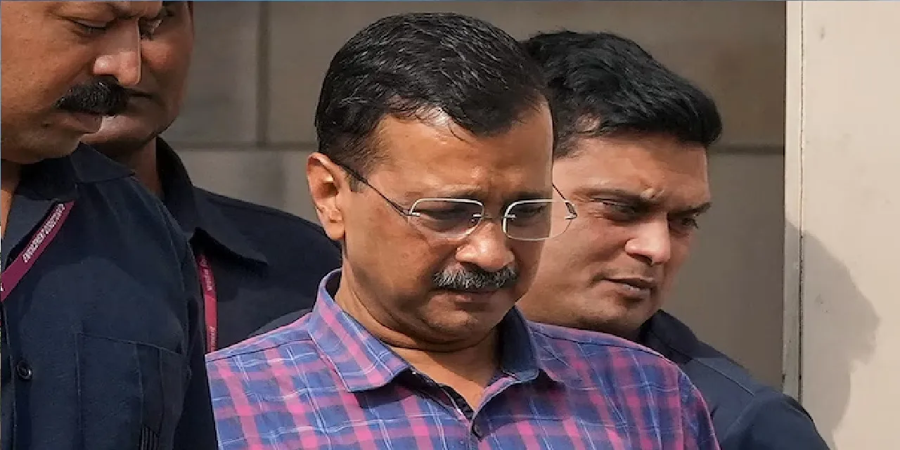Delhi's scrapped liquor policy led to Rs 2,026 crore loss, shows CAG report