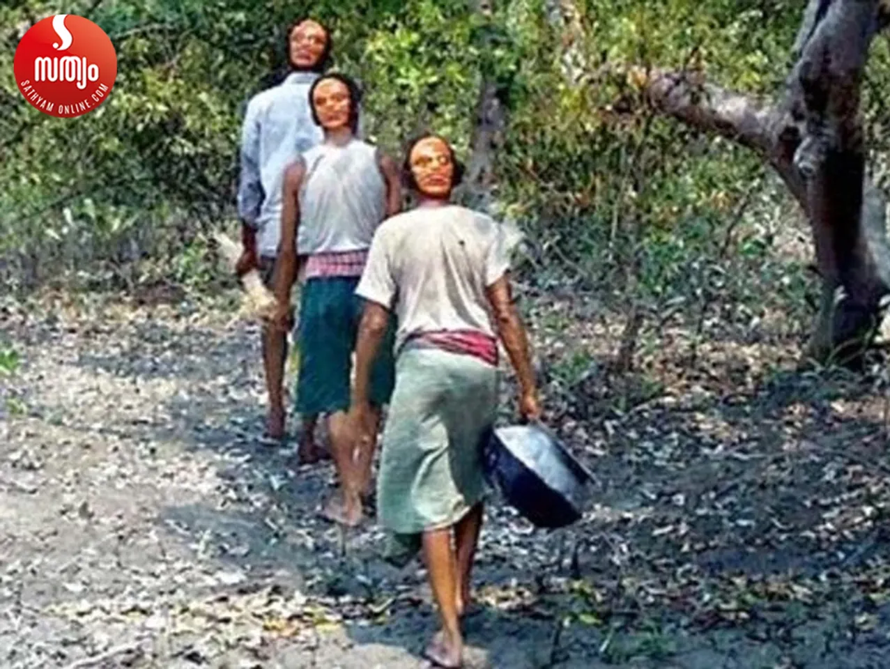 wearing face masks for preventing tiger attack