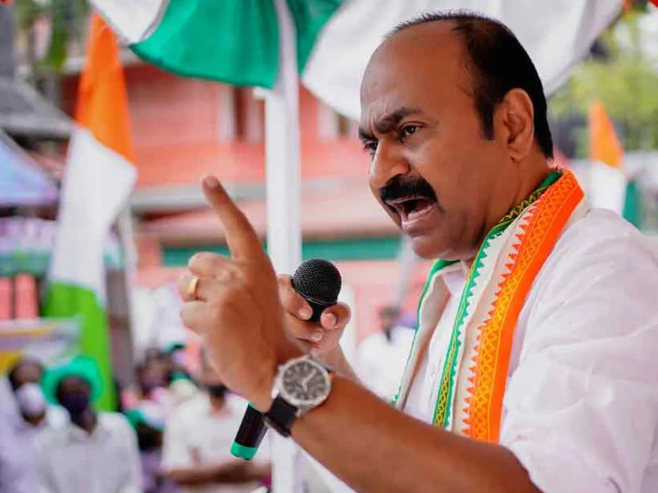 v d sateeshan 22