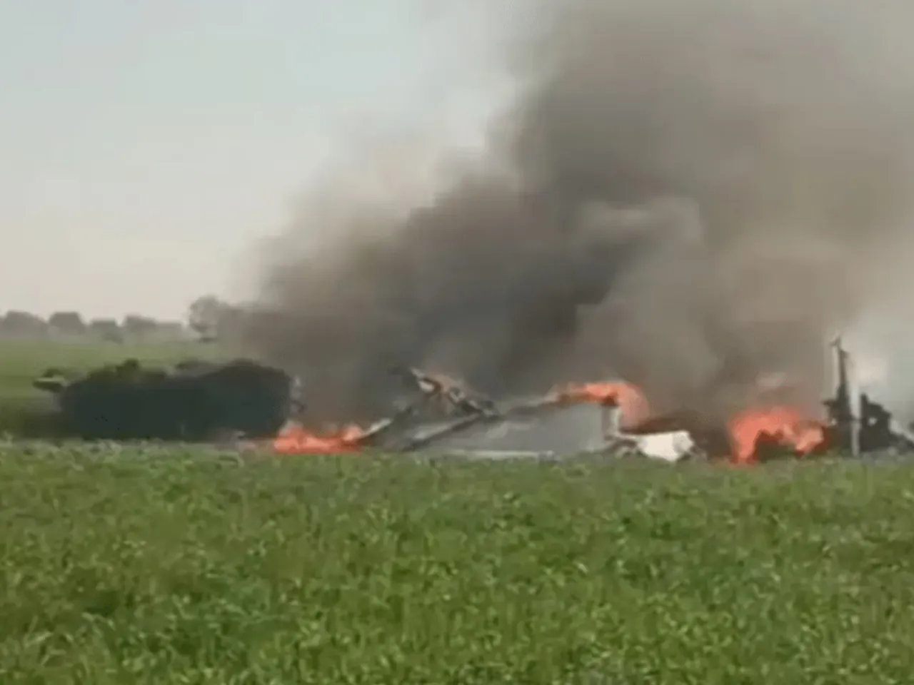 Indian Air Force Mirage 2000 aircraft crashes