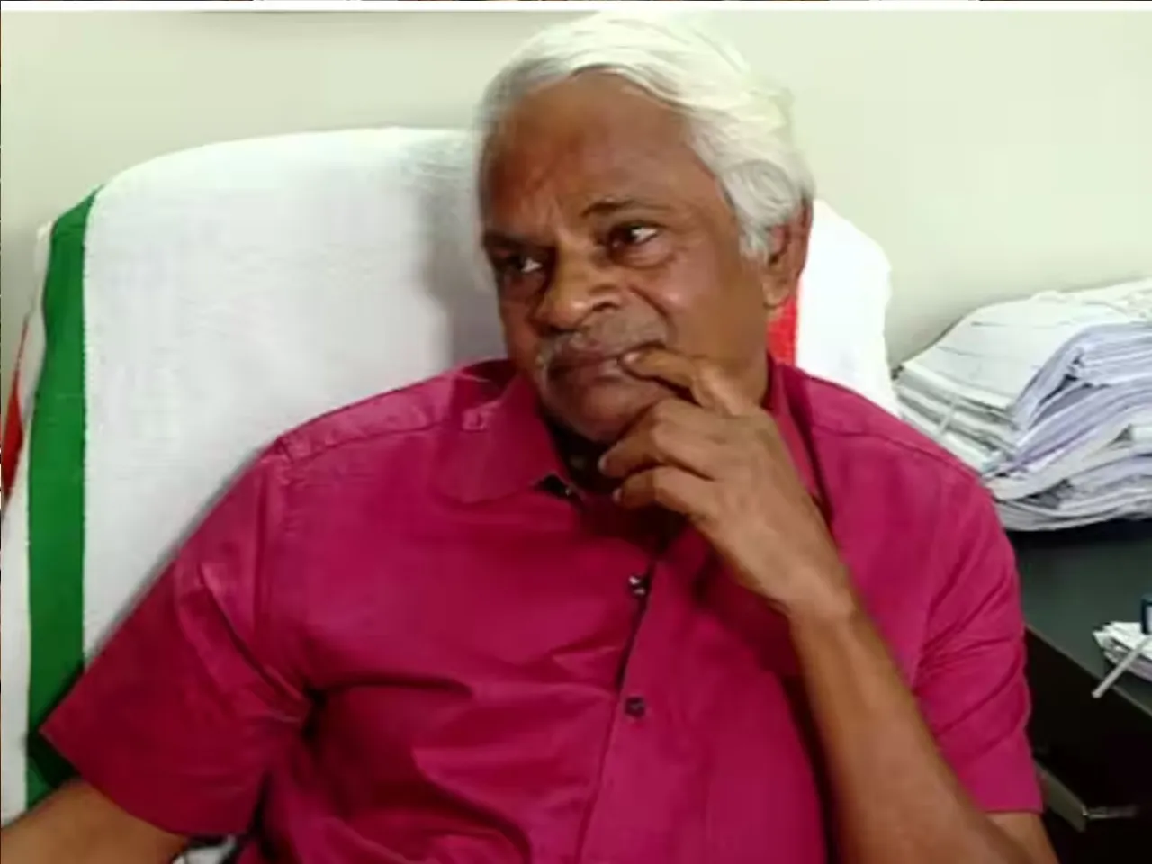 പാതിവില തട്ടിപ്പ്. ജസ്റ്റിസ് സി എൻ രാമചന്ദ്രൻ നായർ മൂന്നാം പ്രതി. കേസെടുത്ത് പൊലീസ്. സാമ്പത്തിക തട്ടിപ്പ്, വിശ്വാസ വഞ്ചന തുടങ്ങിയ കുറ്റങ്ങൾ ചുമത്തി