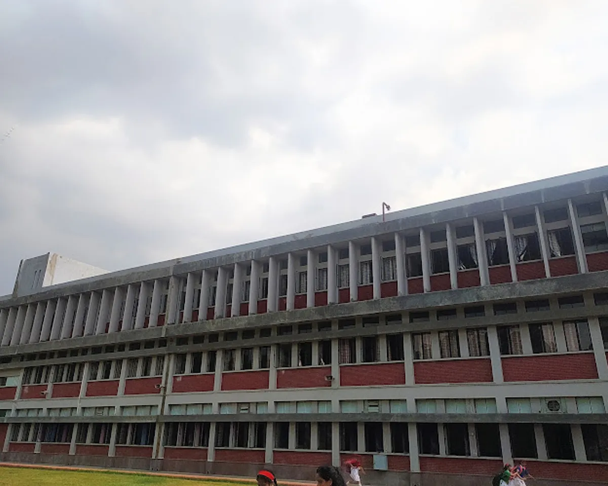 Holy Child Auxilium School