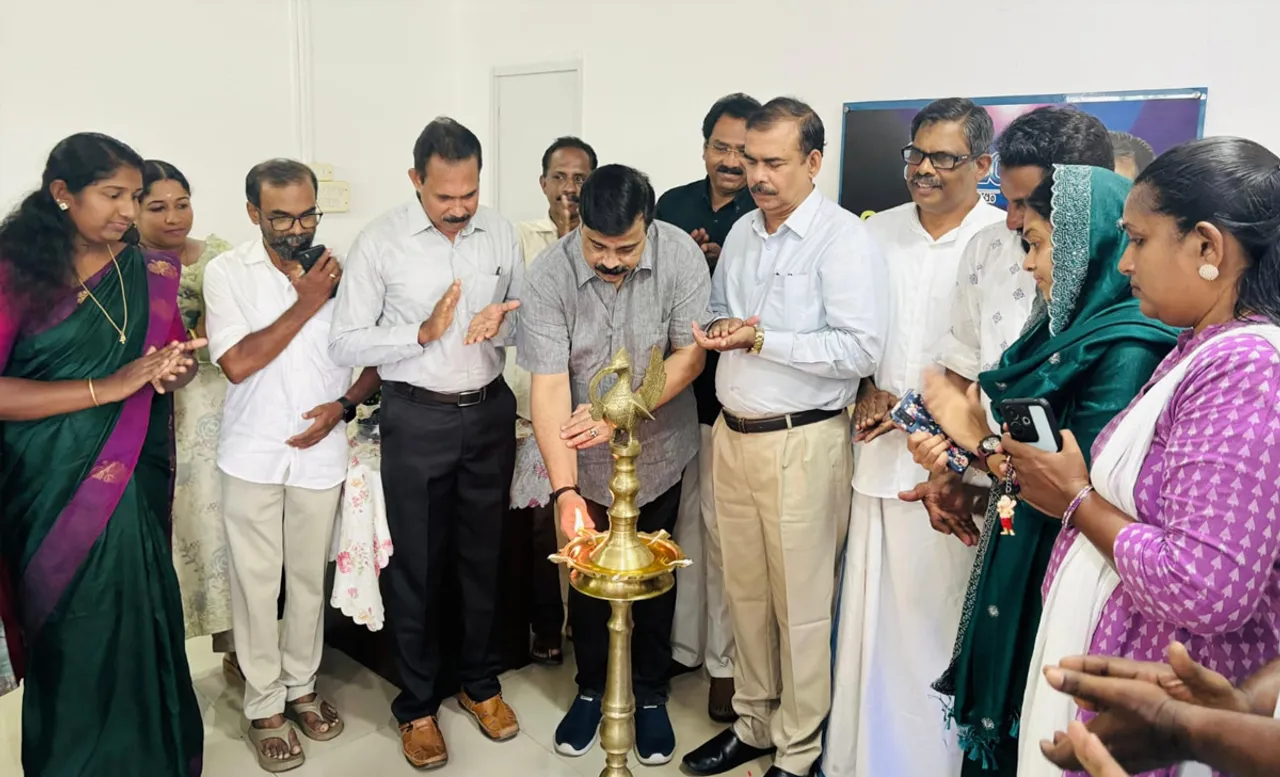 20 20 party paravoor office-2