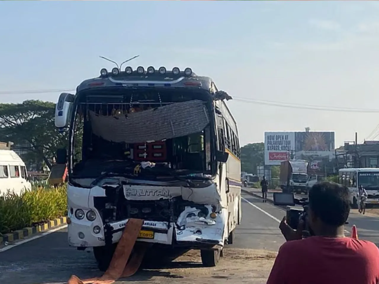 kumbalam accident 