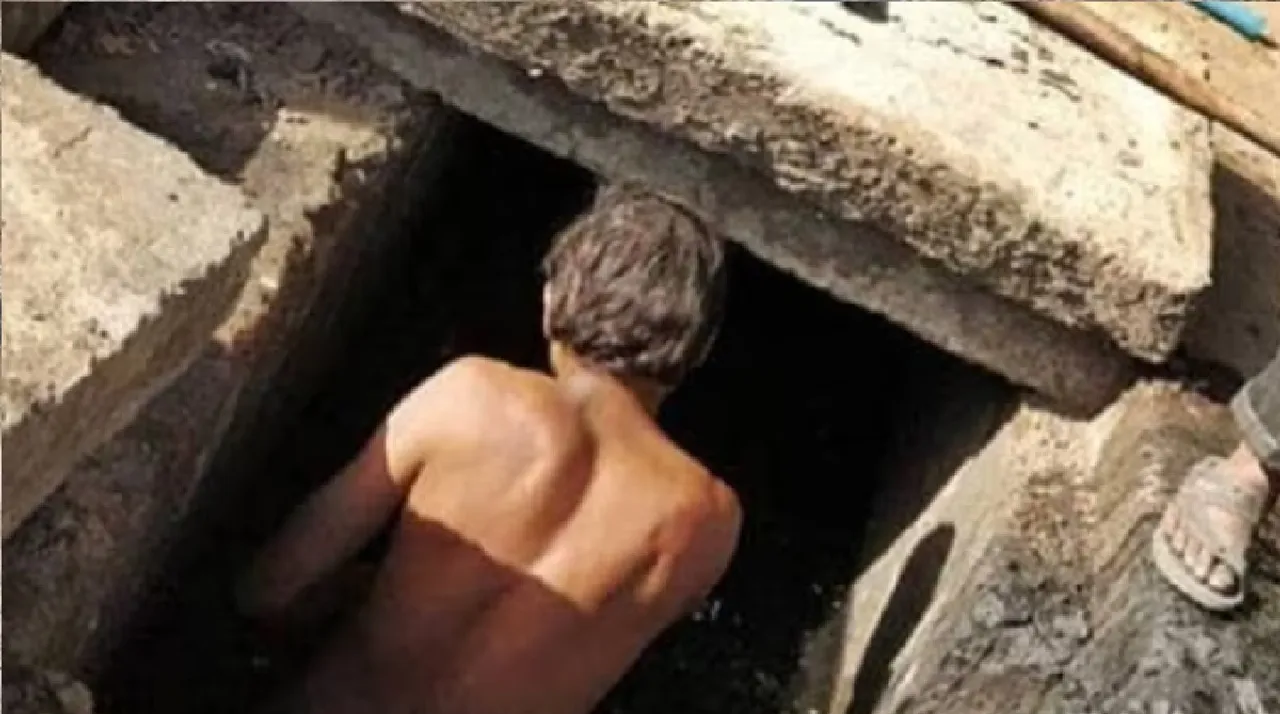 Two die of suffocation while cleaning sewage tank in Tamil Nadu's dyeing factory