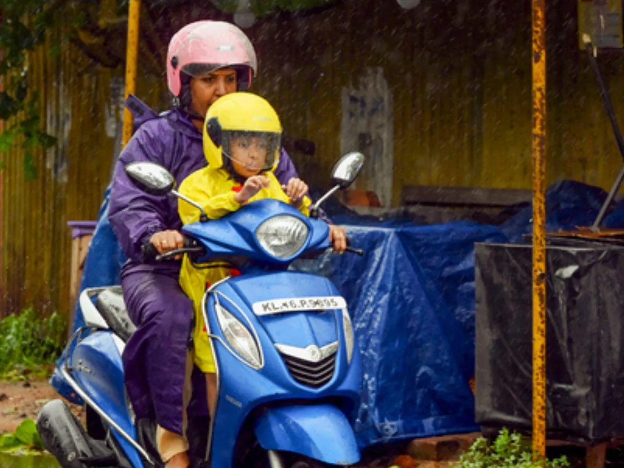 rain allerts images(260)