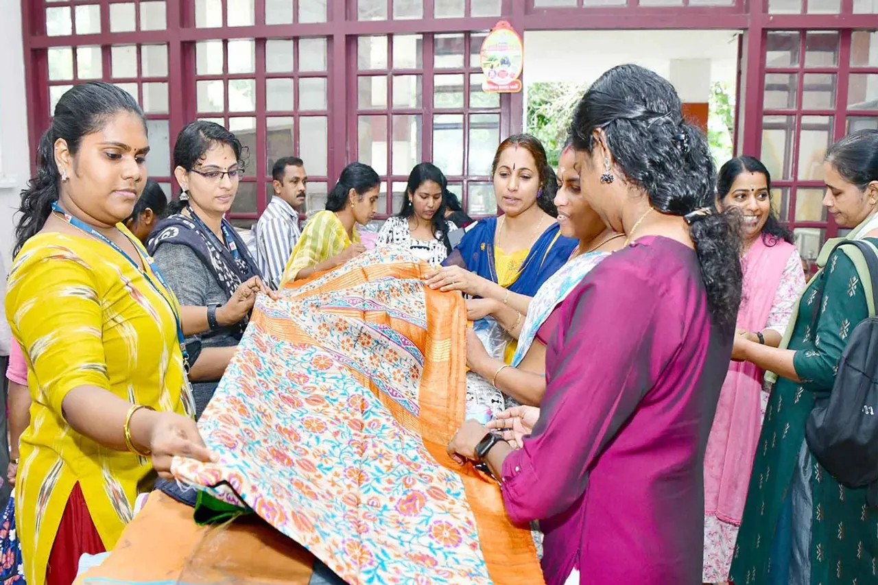 onam khadi mela