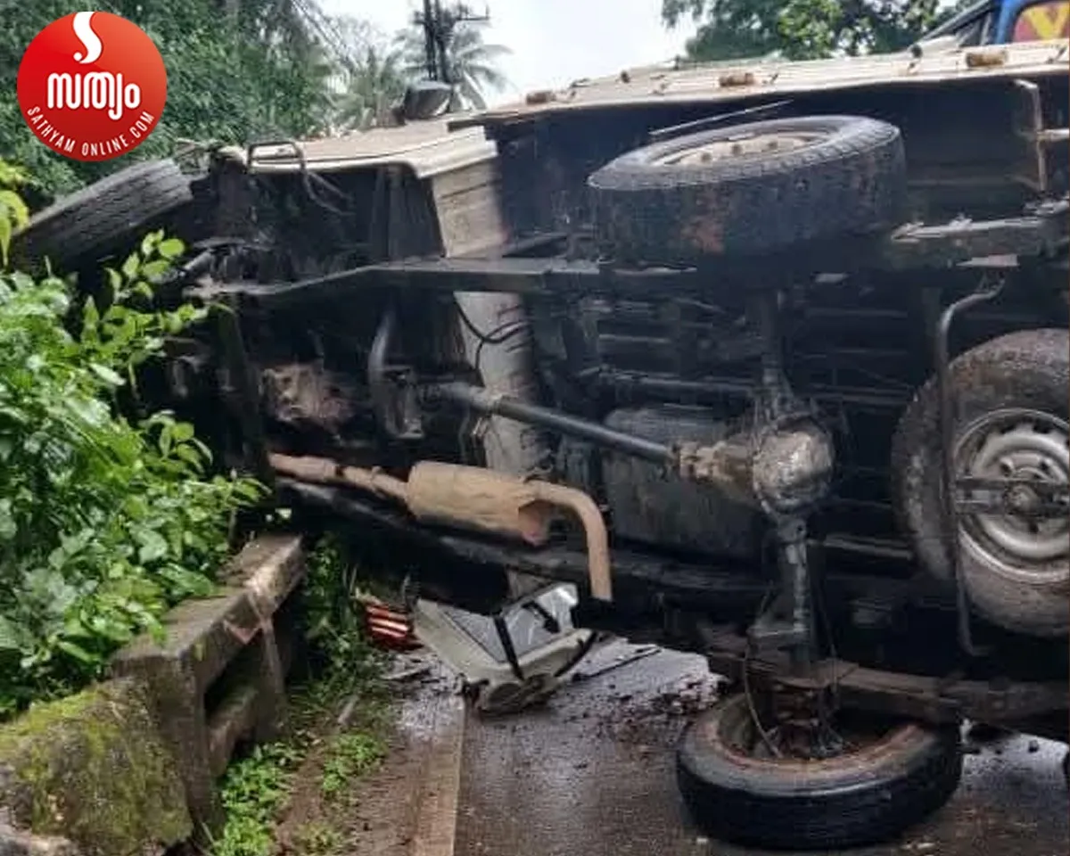 pikup accident at ambara
