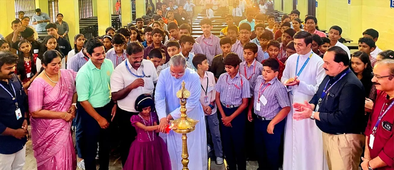mar augusthinose college quizz