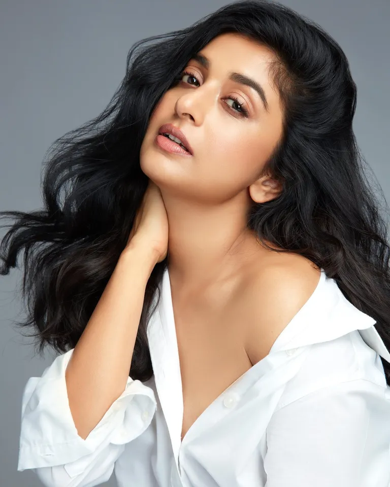 Meera-Jasmine-10