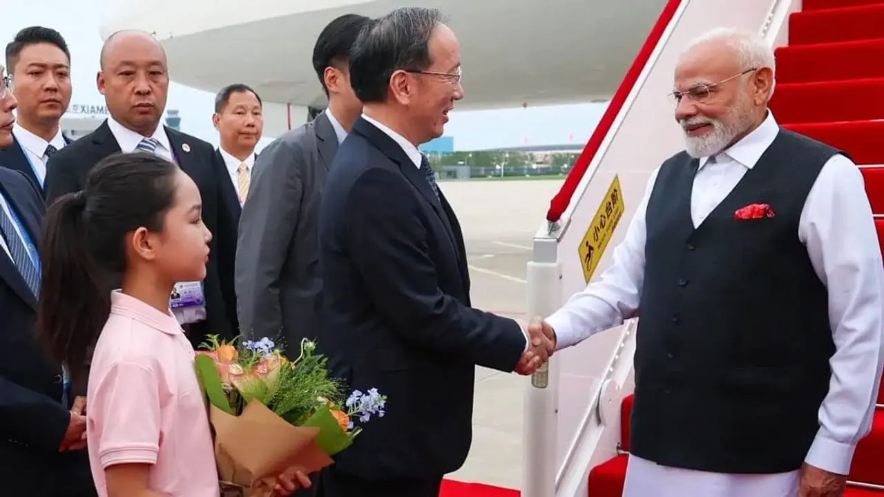 Prime-Minister-Narendra-Modi-and-Chinese-President-Xi-Jinping
