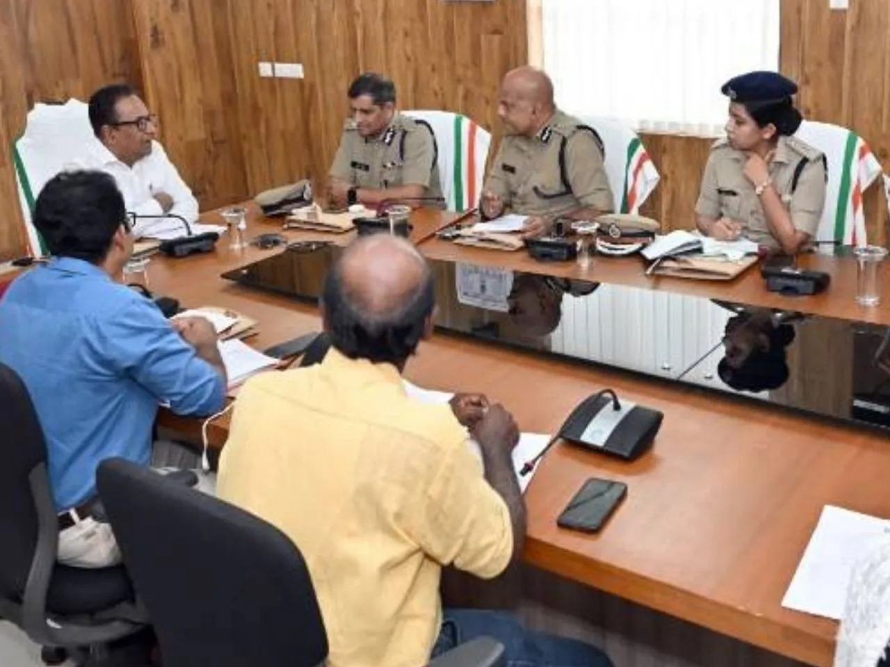 EC POLICE