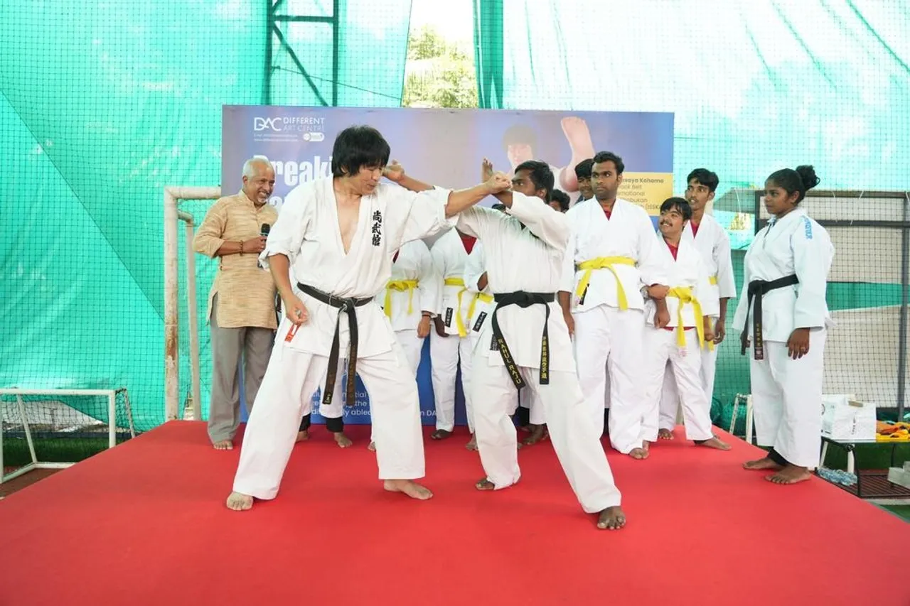 Karate- Photo  1