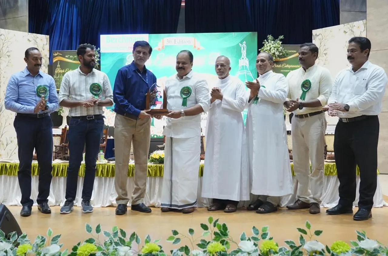 oxygen ceo award reveived
