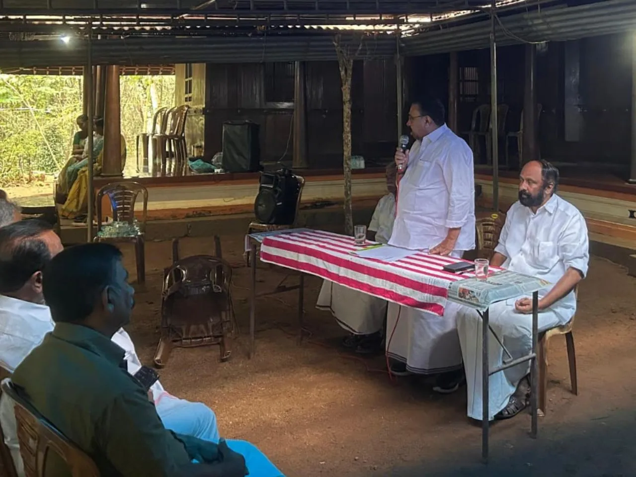 images (1280 x 960 px)(482)