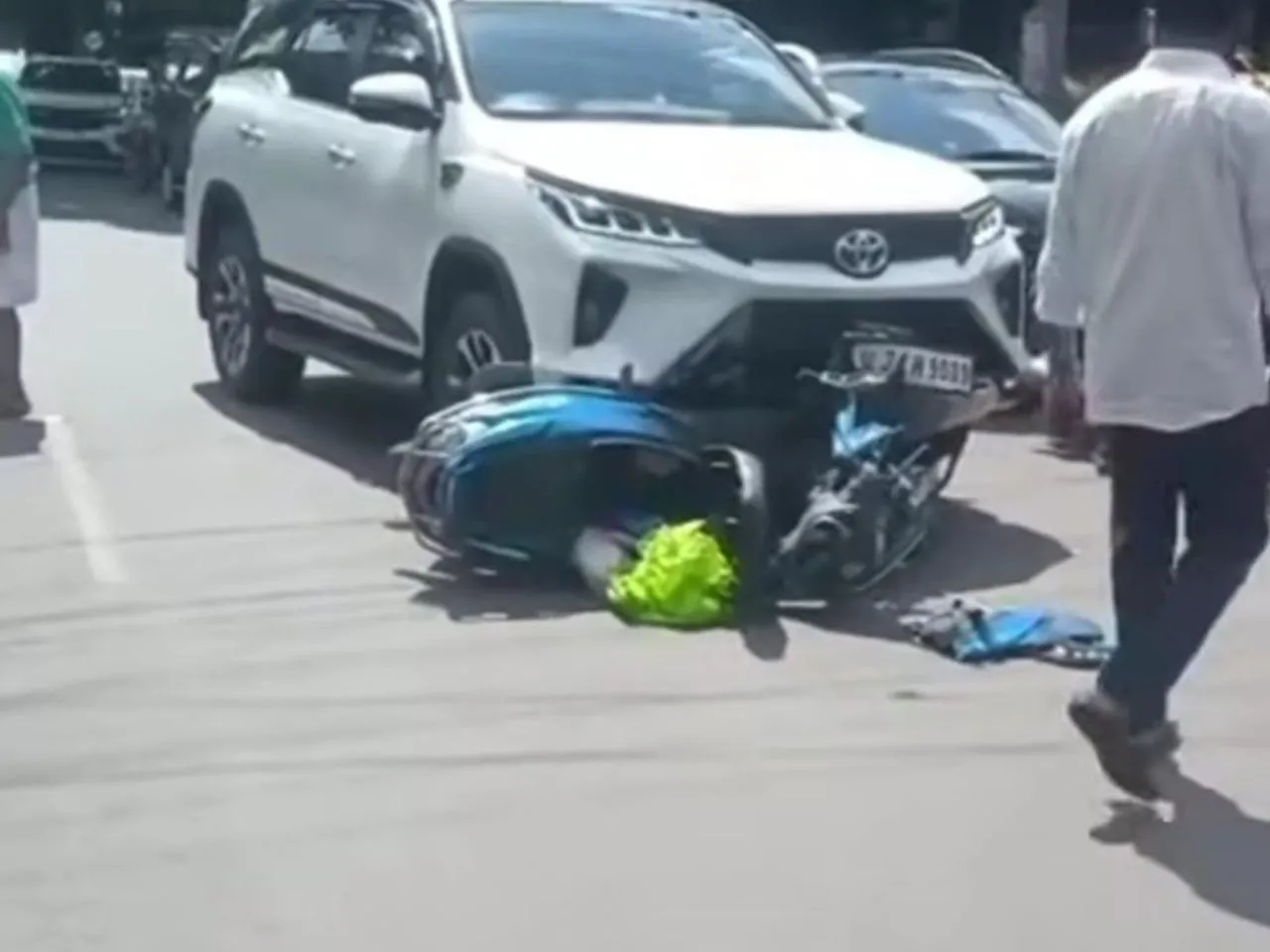 images (1280 x 960 px)(489)