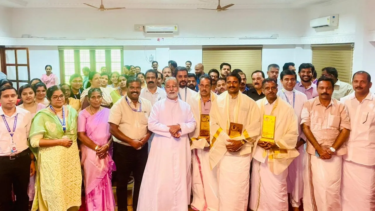 ef21d2ee-98dd-403b-aef9-e47d8bbc1548