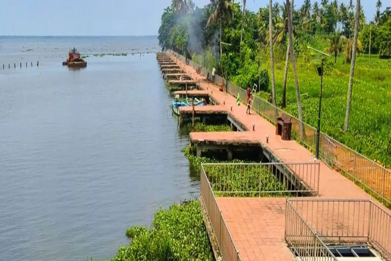 KUMARAKAM