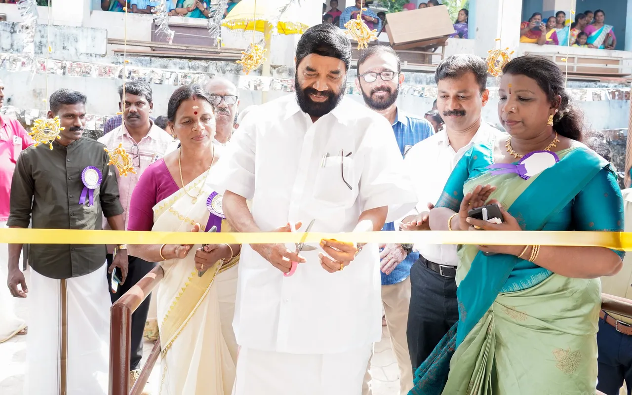 VELLOTHURUTHY U P SCHOOL VN VASAVAN