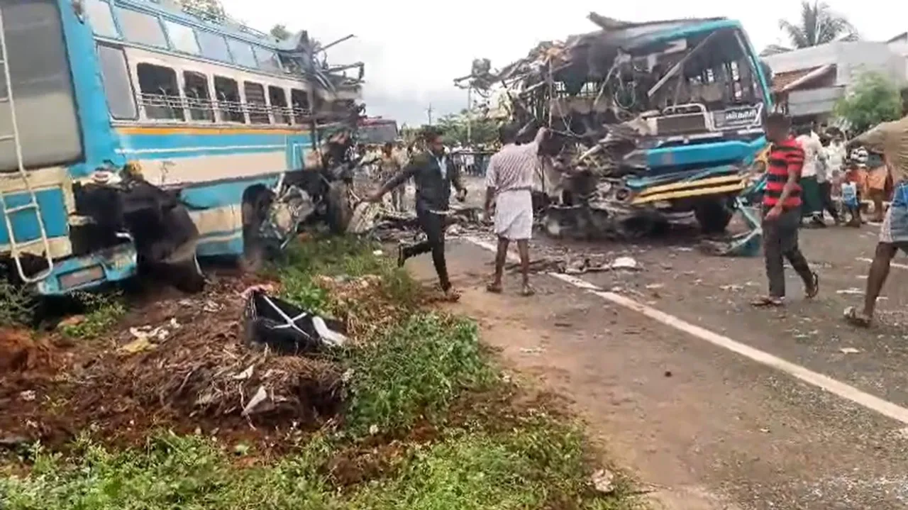 six-killed-and-32-injured-as-two-private-buses-collide-head-on-in-tamil-nadu-24162747-16x9_0