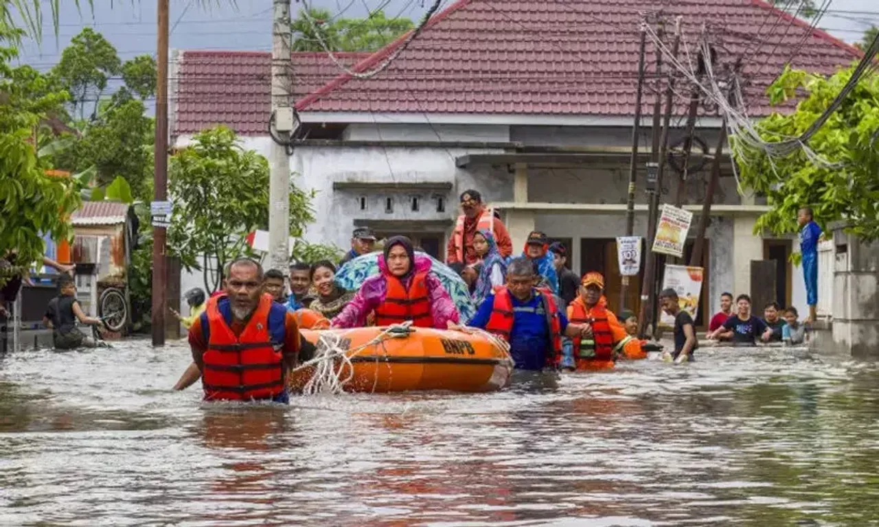 2737607-indonesia-floods