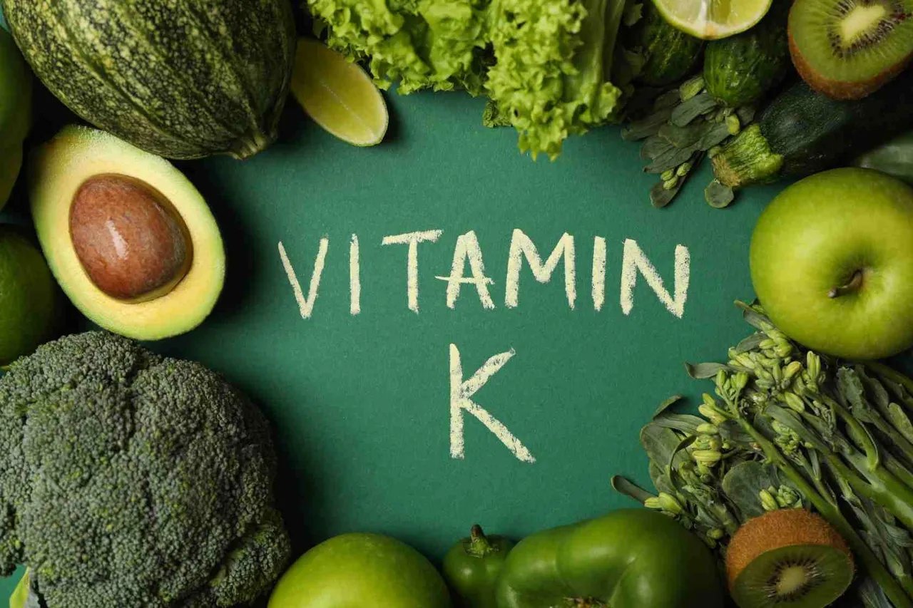 vegetables-fruits-and-text-vitamin-k