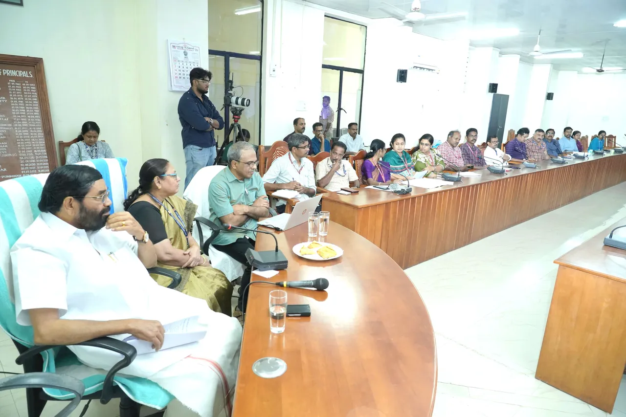 medical college review meeting