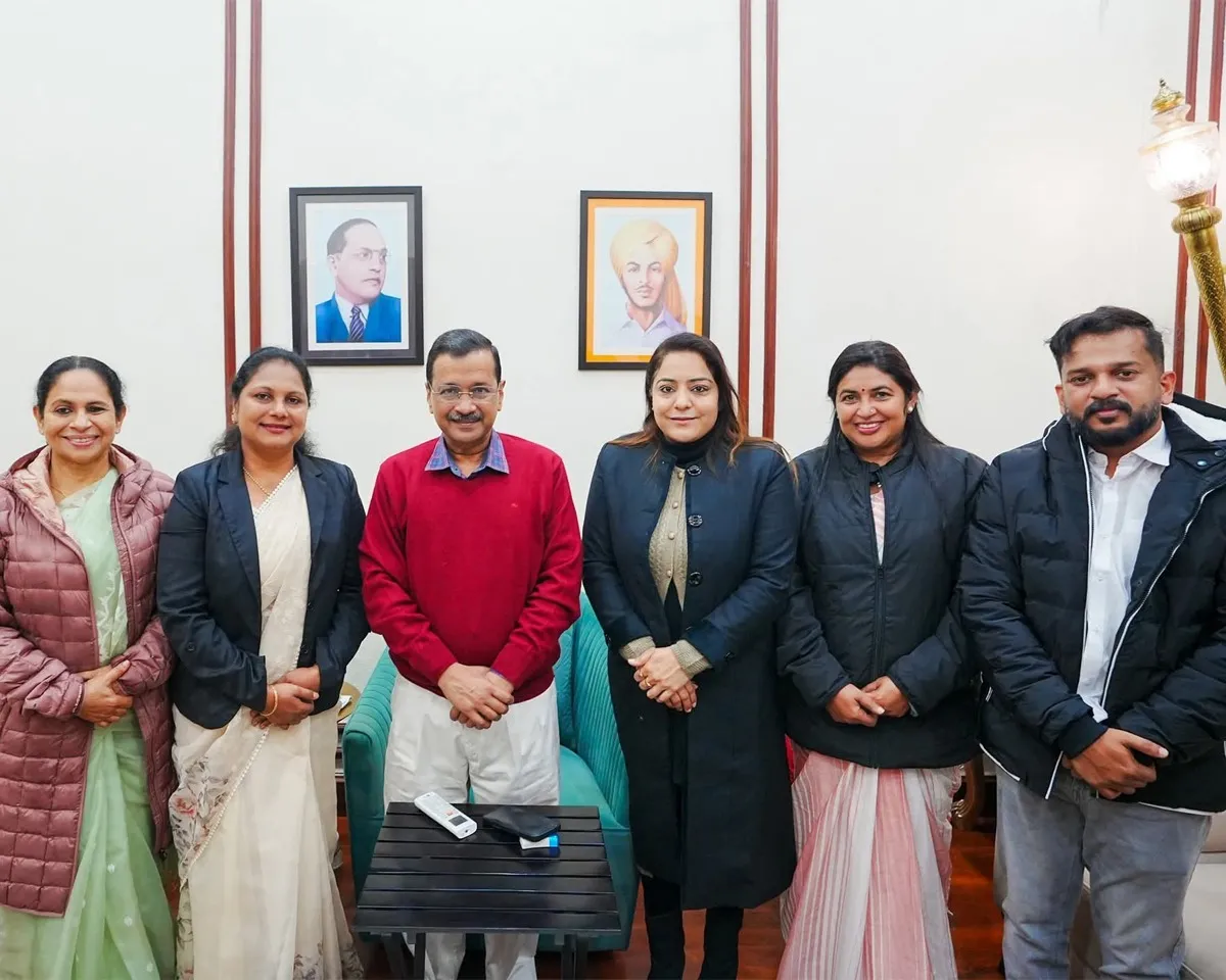 am admi representatives visited aravind kejriwal