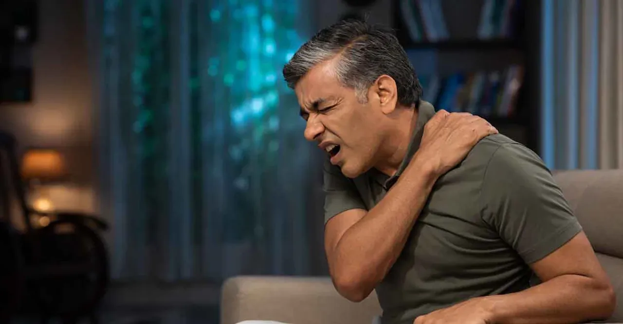 shoulder-pain-Deepak-Sethi-Shutterstock