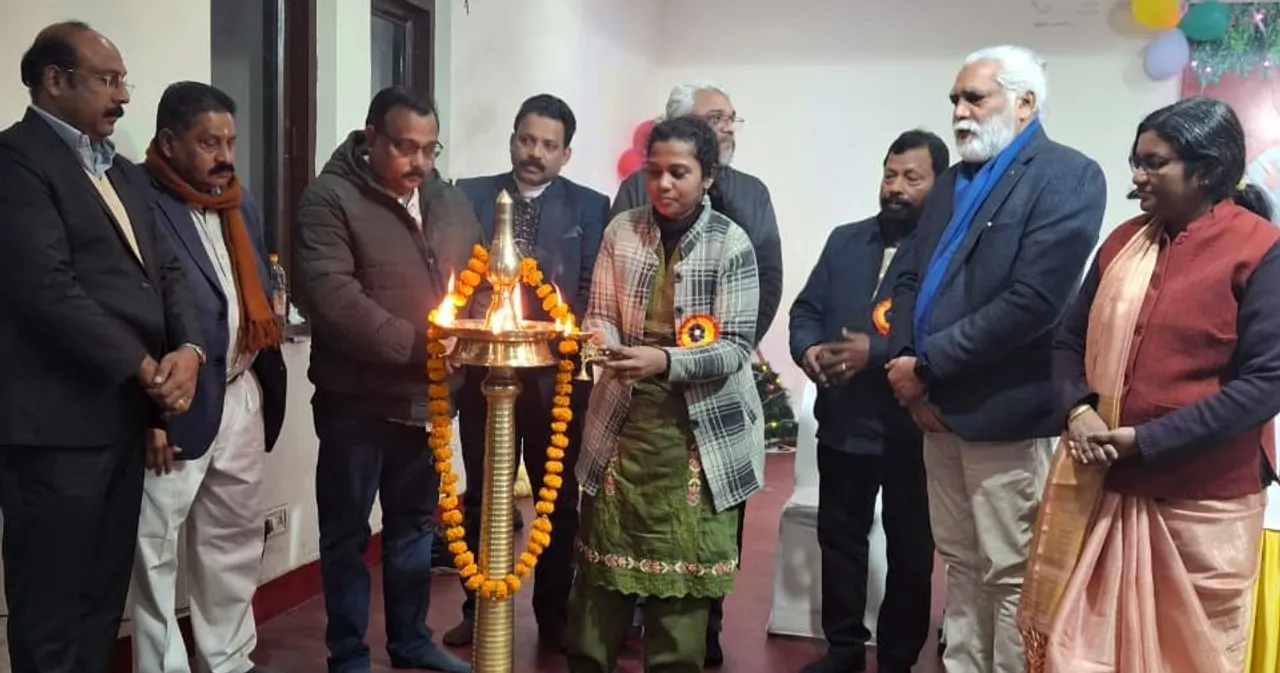 cec46566-89cf-4809-b8d0-2886ac1d74dd