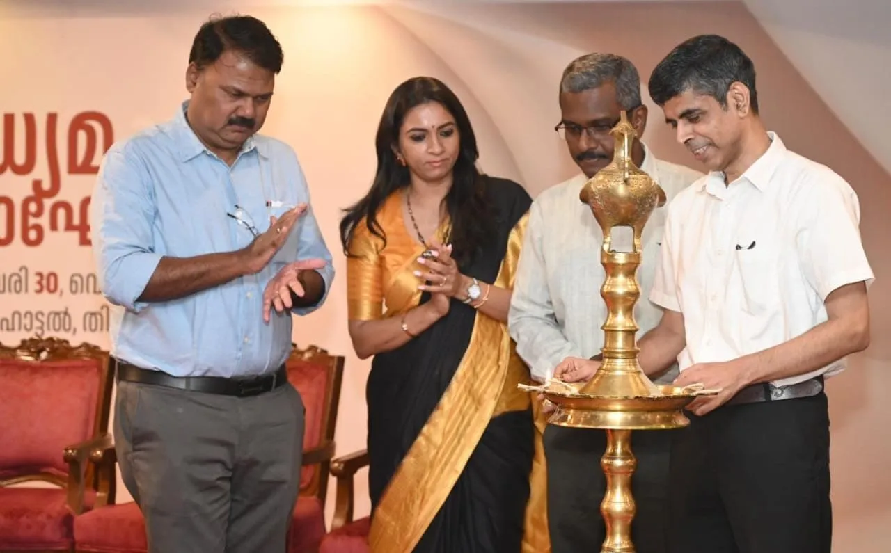 9f2b72e3-3731-451c-a550-f9f653476932