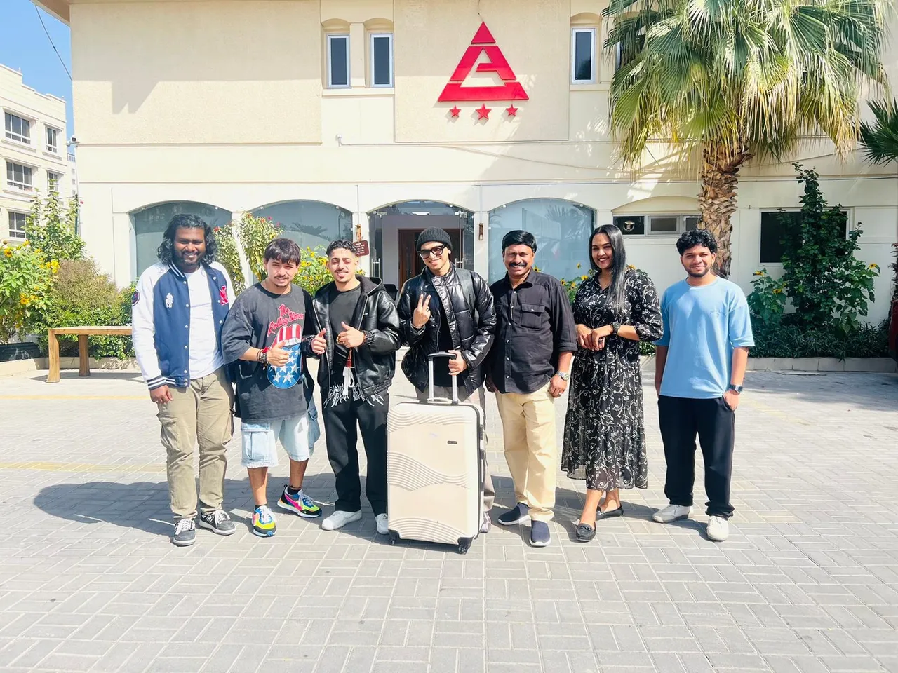 6fbb4df2-9f44-4b01-9318-f68254368f45