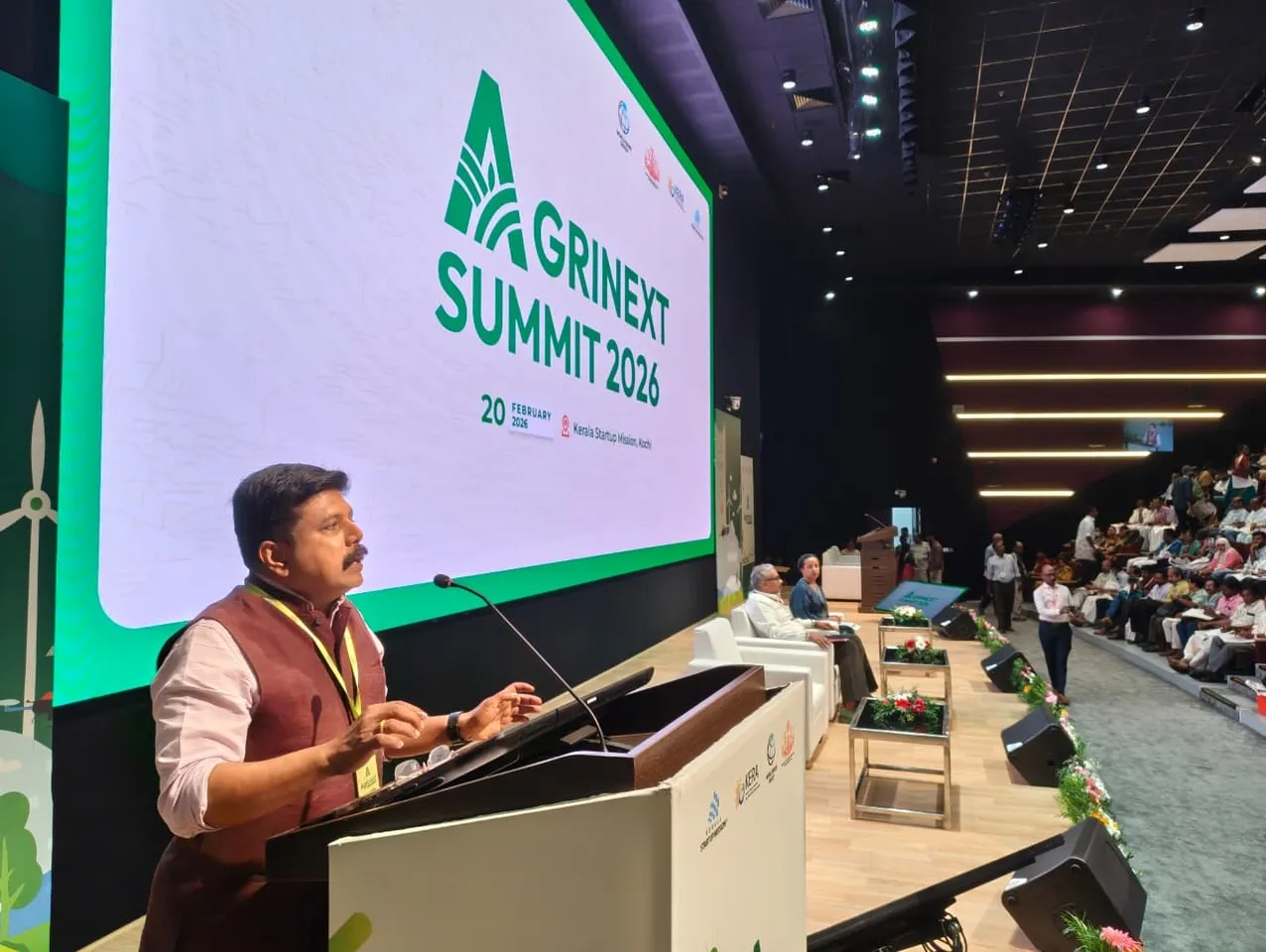 PHOTO 2 (Anoop Ambika)