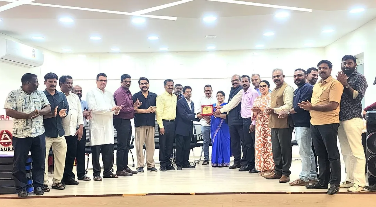 a2849858-dae1-4e31-87f0-2a007014c7c3