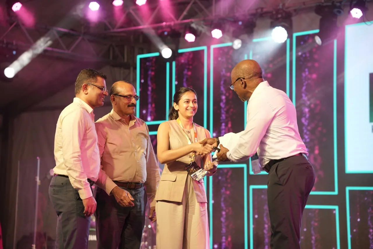 7085586e-2cce-4524-b8bd-53e07ea681f7