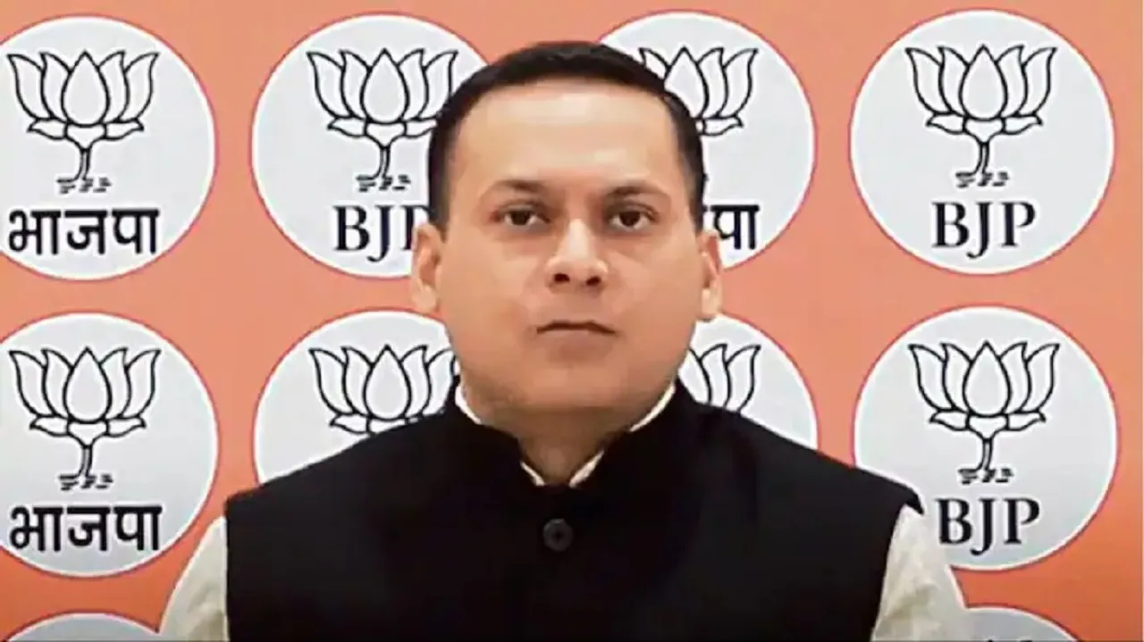 amith Untitledj.jpg