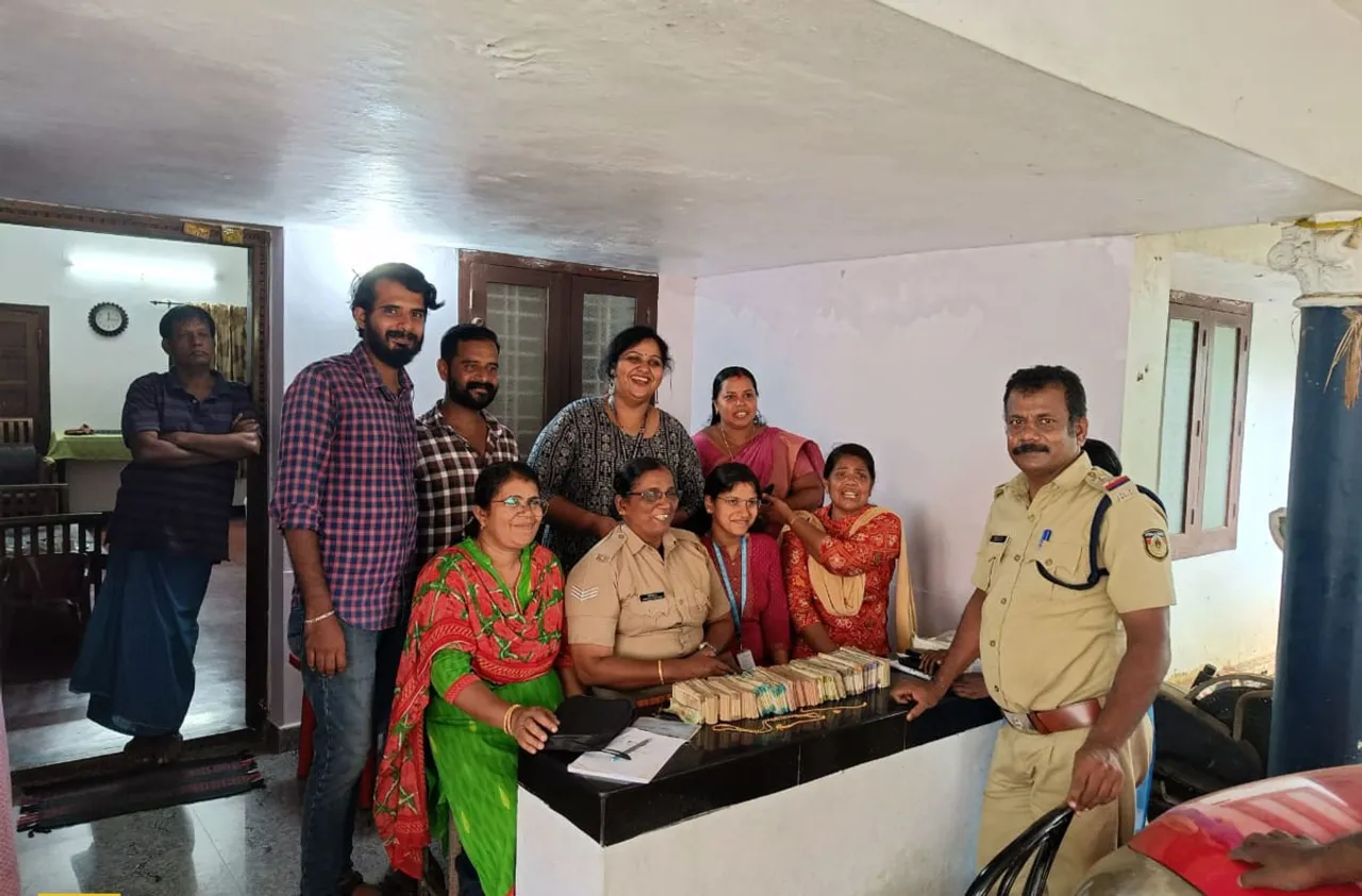 kadeeja itha currency collection-2