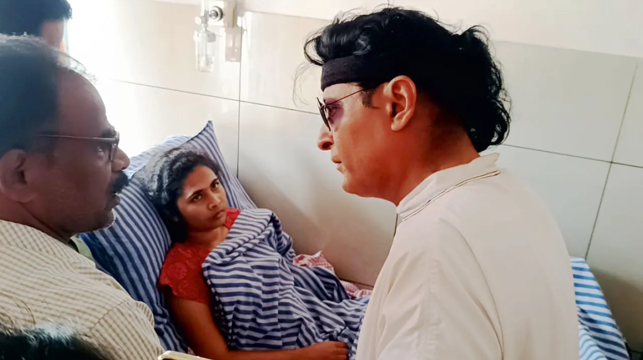 boche visited sruthi at hospital