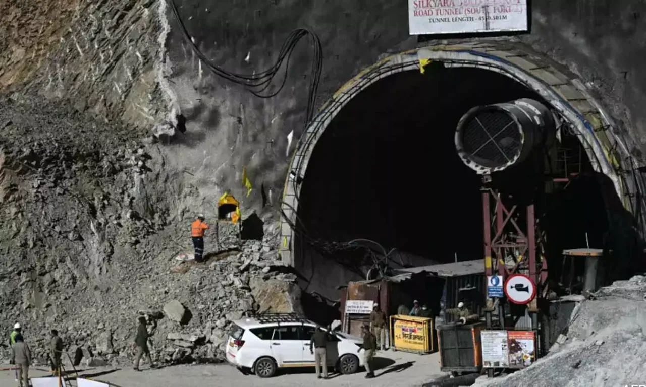 1398759-tunnel.webp